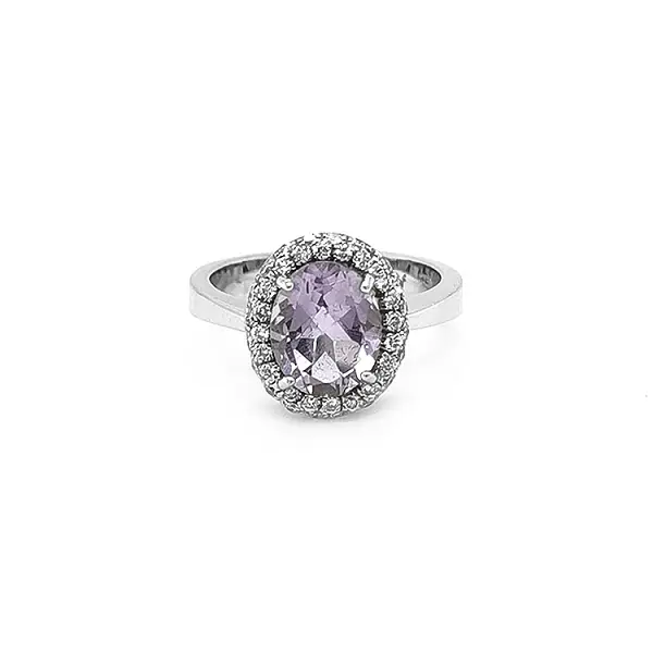 Gold Ring with Amethyst and Diamonds