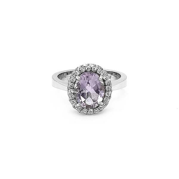 Gold Ring with Amethyst and Diamonds
