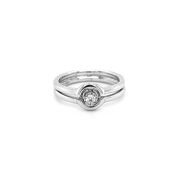 Gold Engagement Ring with Diamond