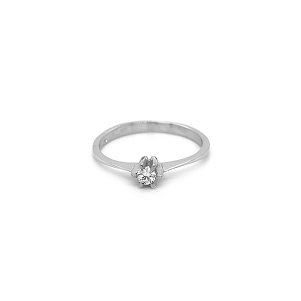 Gold Engagement Ring with Diamat