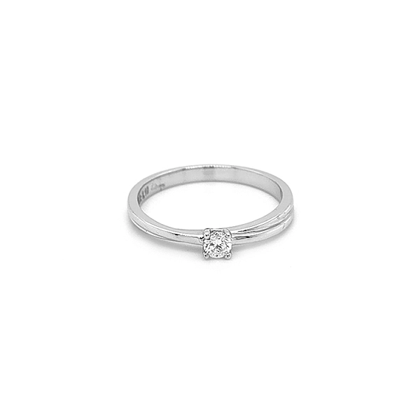 Gold Engagement Ring with Diamond