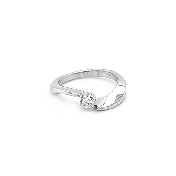 Gold Engagement Ring with Diamond