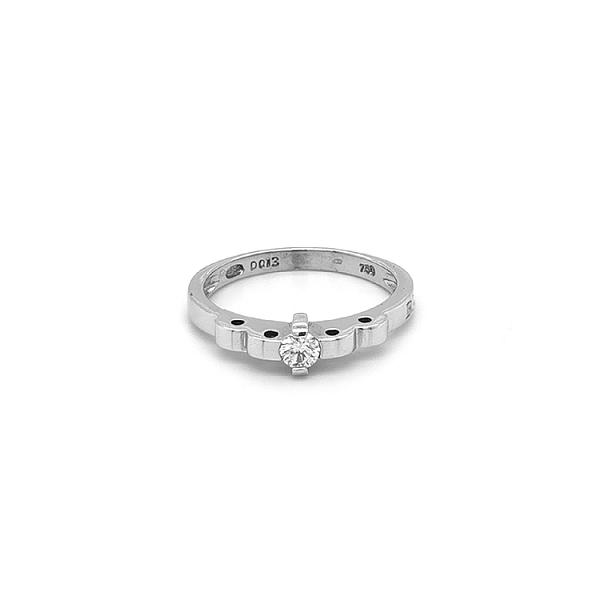 Gold Engagement Ring with Diamond