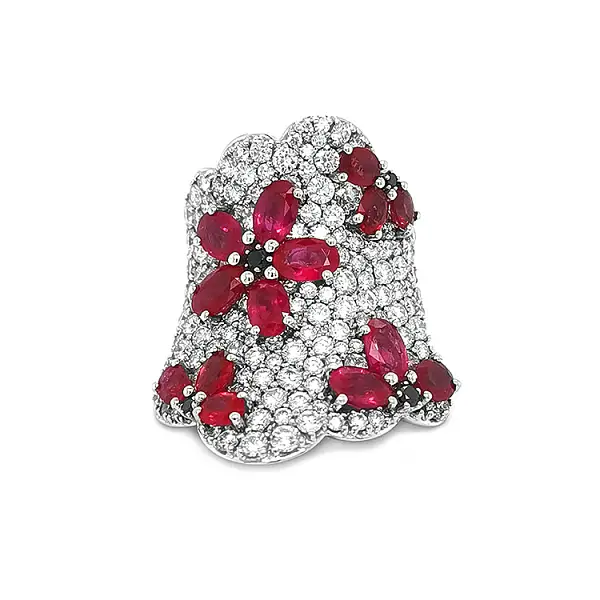 Gold Ring with Rubies and Diamonds