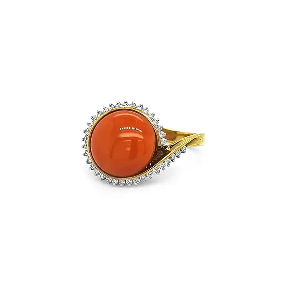 Gold Ring with Coral and Diamonds