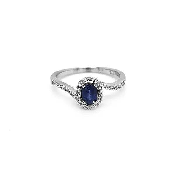 Gold Ring with Sapphire and Diamonds