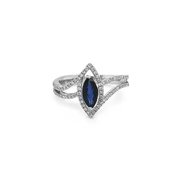 Gold Ring with Sapphire and Diamonds