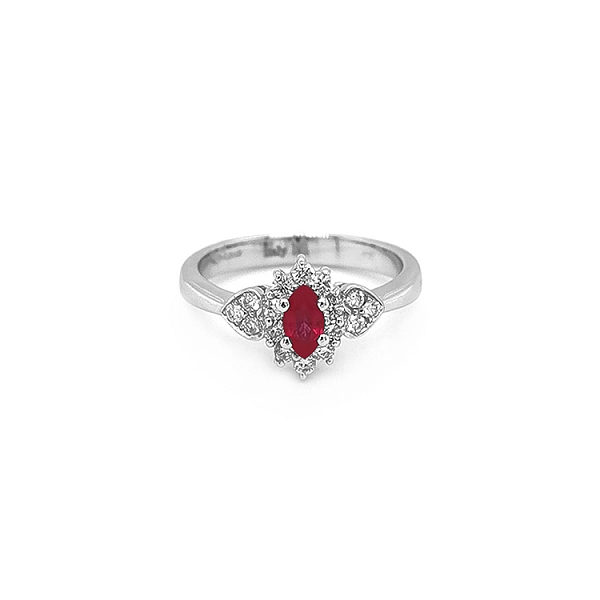 Gold Ring with Ruby and Diamonds
