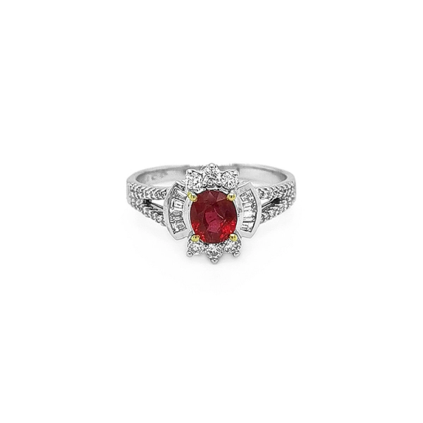 Gold Ring with Ruby and Diamonds