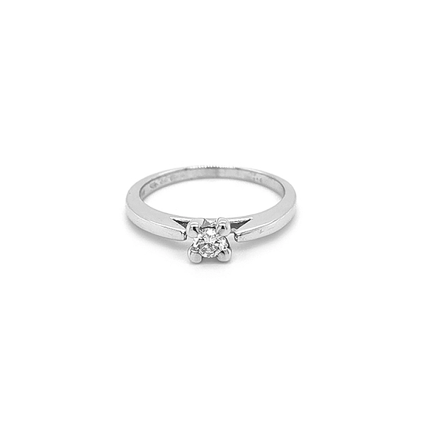 Gold Engagement Ring with Diamond