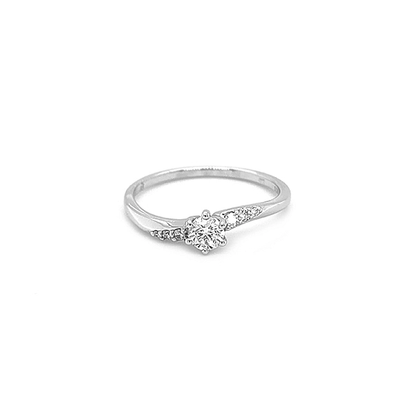 Gold Engagement Ring with Diamonds