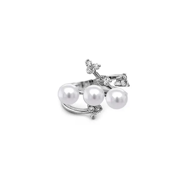 Gold Ring Natural Pearls and Diamonds