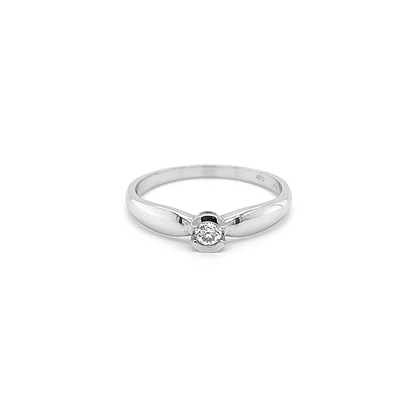 Gold Engagement Ring with Diamond