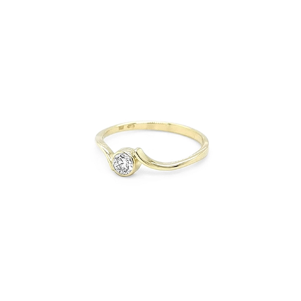 Gold Engagement Ring with Diamond