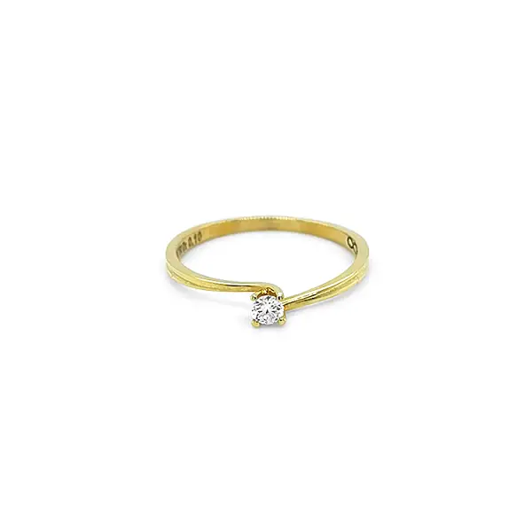 Gold Engagement Ring with Diamond