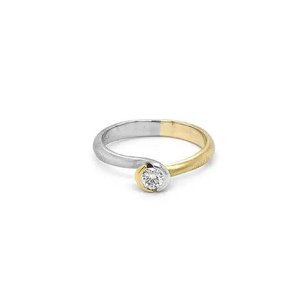 Gold Engagement Ring with Diamond
