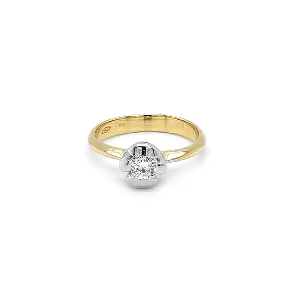 Gold Engagement Ring with Diamond