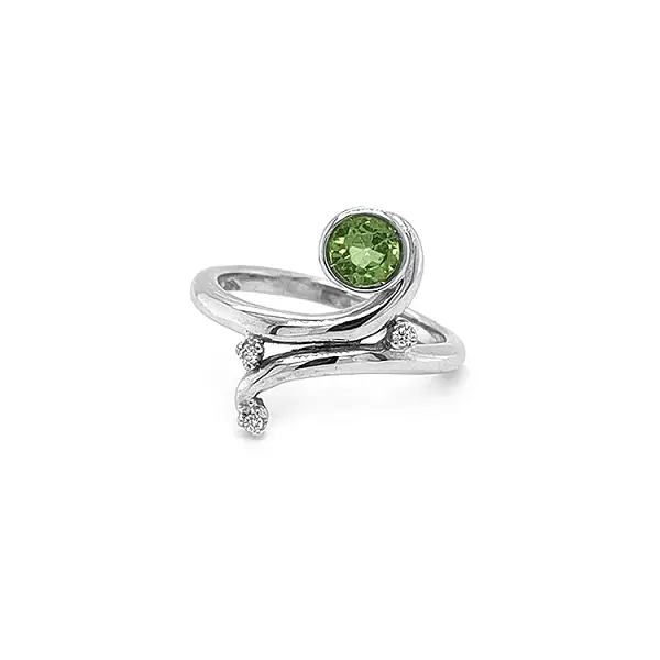 Gold Ring with Peridot and Diamonds