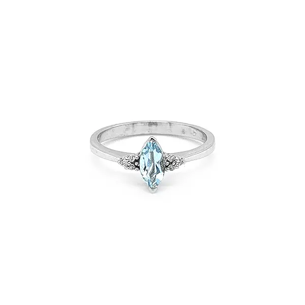 Gold Ring with Aquamarine and Diamonds