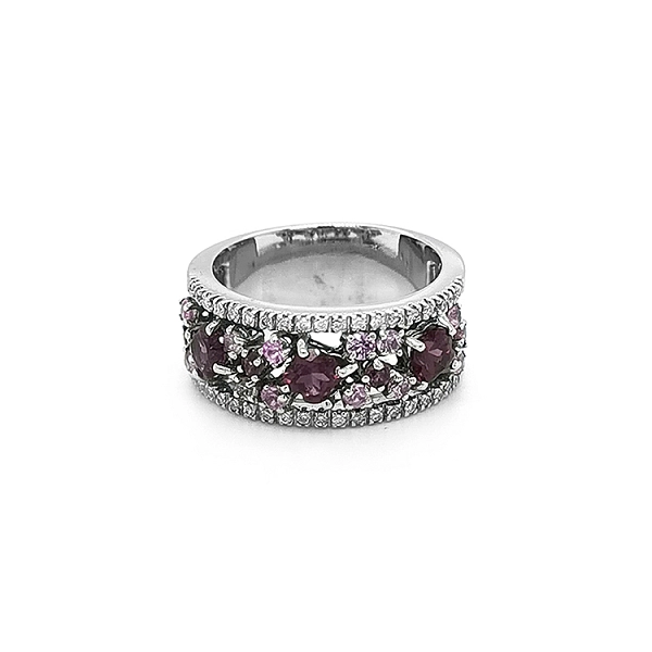 Gold Ring with Amethysts and Diamonds