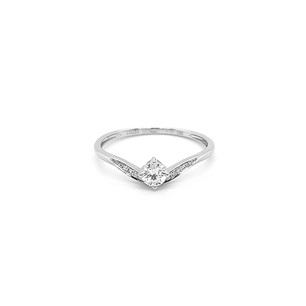Gold Engagement Ring with Diamonds