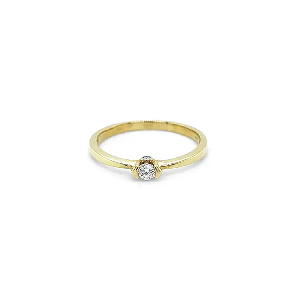Gold Engagement Ring with Diamond