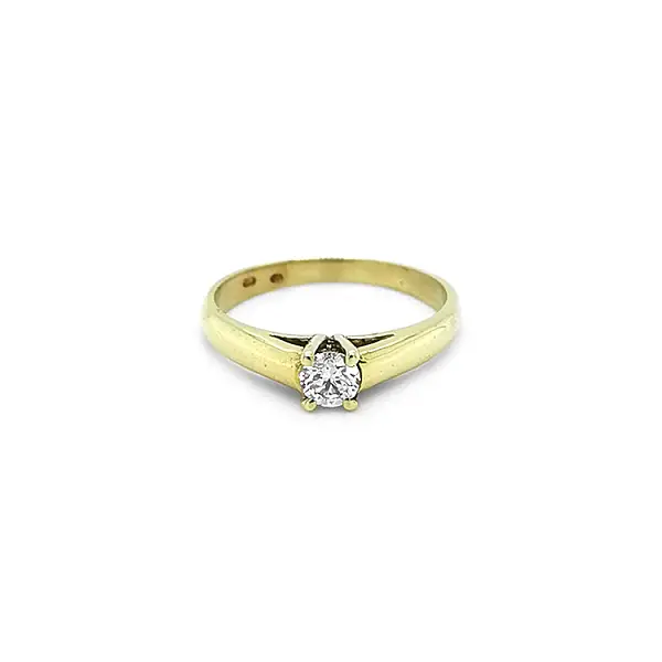 Gold Engagement Ring with Diamond