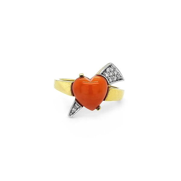 Gold Ring with Coral and Diamonds