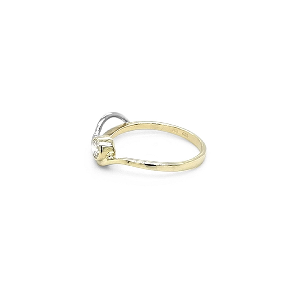 Gold Ring with Diamond