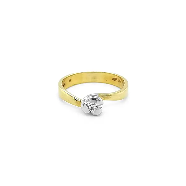 Gold Engagement Ring with Diamond