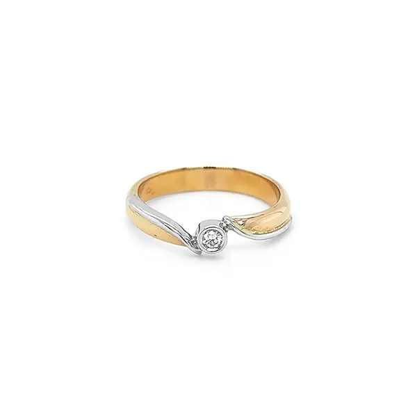 Gold Engagement Ring with Diamond