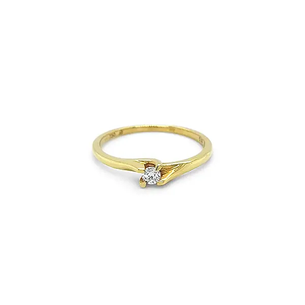Gold Engagement Ring with Diamond
