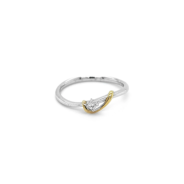 Gold Engagement Ring with Diamond