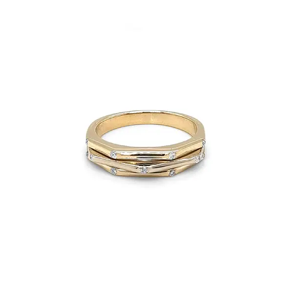 Gold Ring with Diamonds