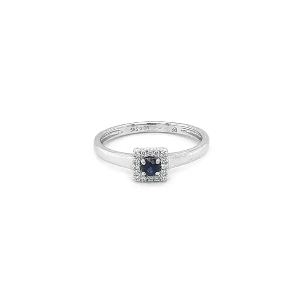 Gold ring with sapphire and diamonds