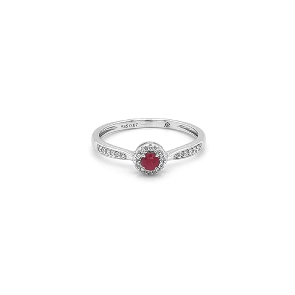 Ruby ring with white gold diamonds