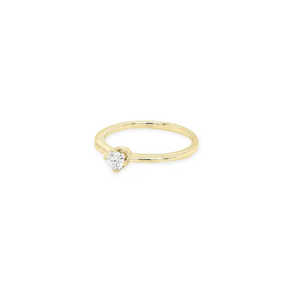 Gold engagement ring with diamond
