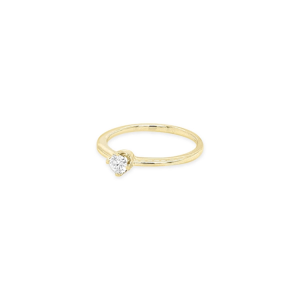 Gold engagement ring with diamond