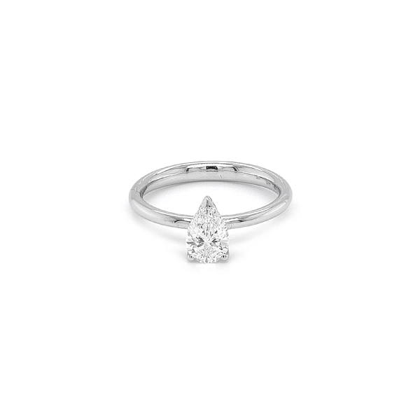 Gold engagement ring with diamond