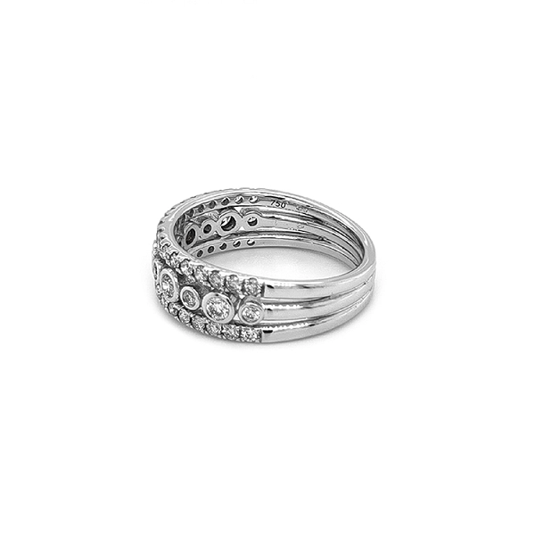 Gold Ring with Diamonds