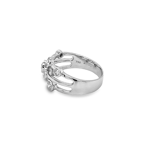 Gold Ring with Diamonds