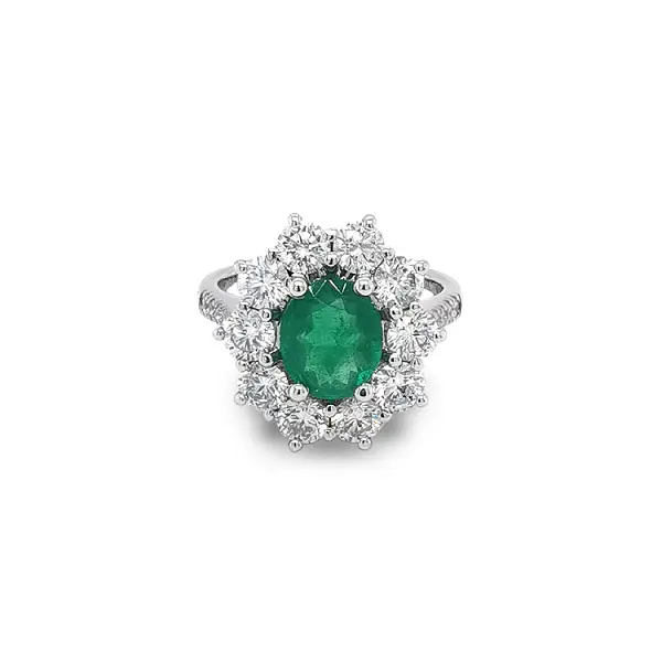 Gold Ring with Emerald and Diamonds
