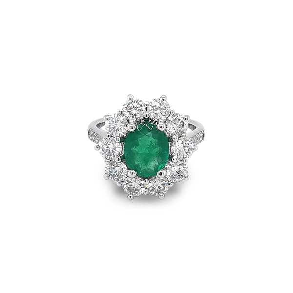 Gold Ring with Emerald and Diamonds