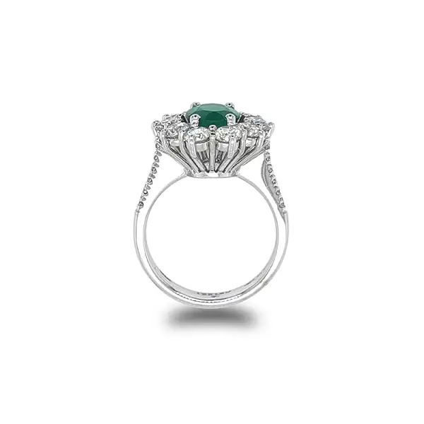 Gold Ring with Emerald and Diamonds