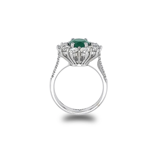 Gold Ring with Emerald and Diamonds