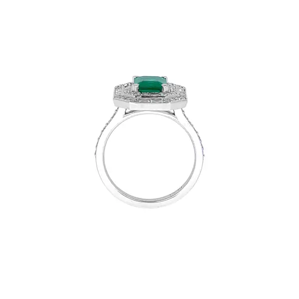 Gold Ring with Emerald and Diamonds