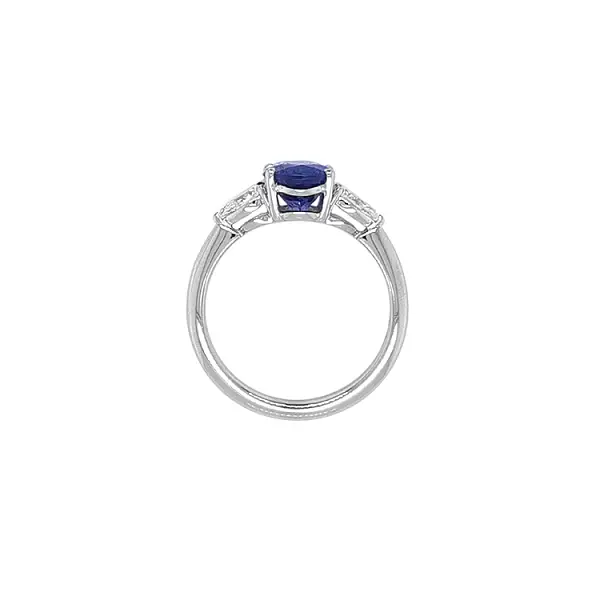 Gold Ring with Tanzanite and Diamonds