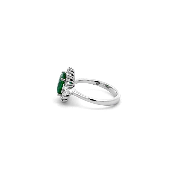 Gold Ring with Emerald and Diamonds