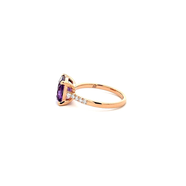 Gold Ring Amethyst and Diamonds