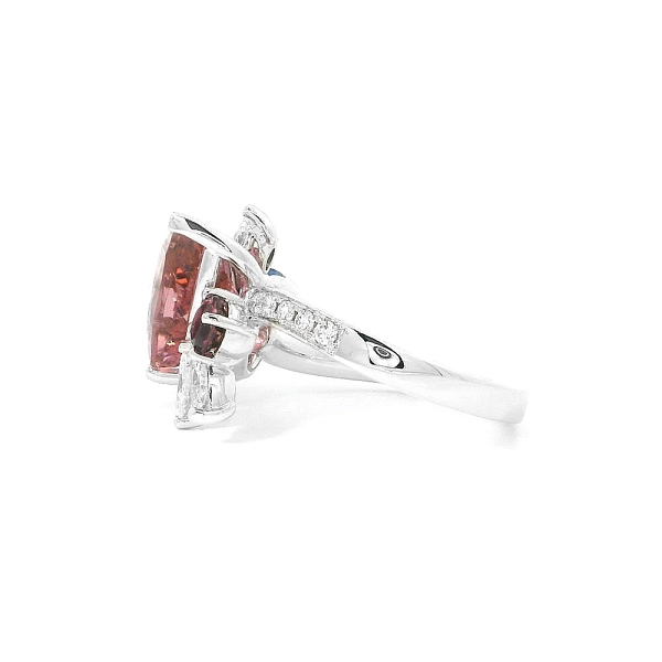 Elegant Jewellery with Pink Tourmaline, Sapphires and Sparkling Diamonds